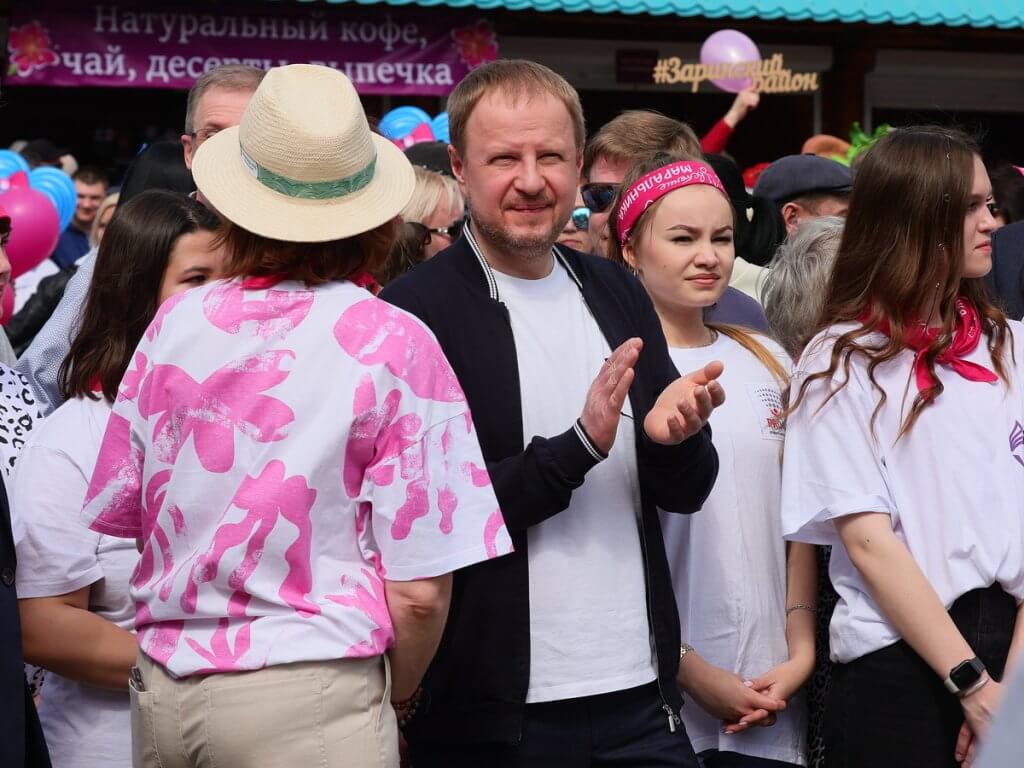 Цветение маральника 202, Алтай, Томенко